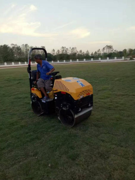 平地機(jī)出租租賃