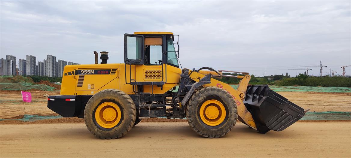 裝載機(jī)出租